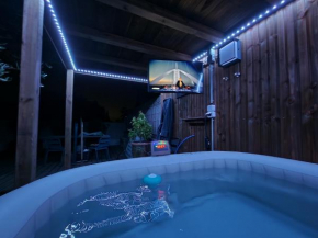 Au Douni - Jacuzzi, jardin, parking couvert et bureau équipé